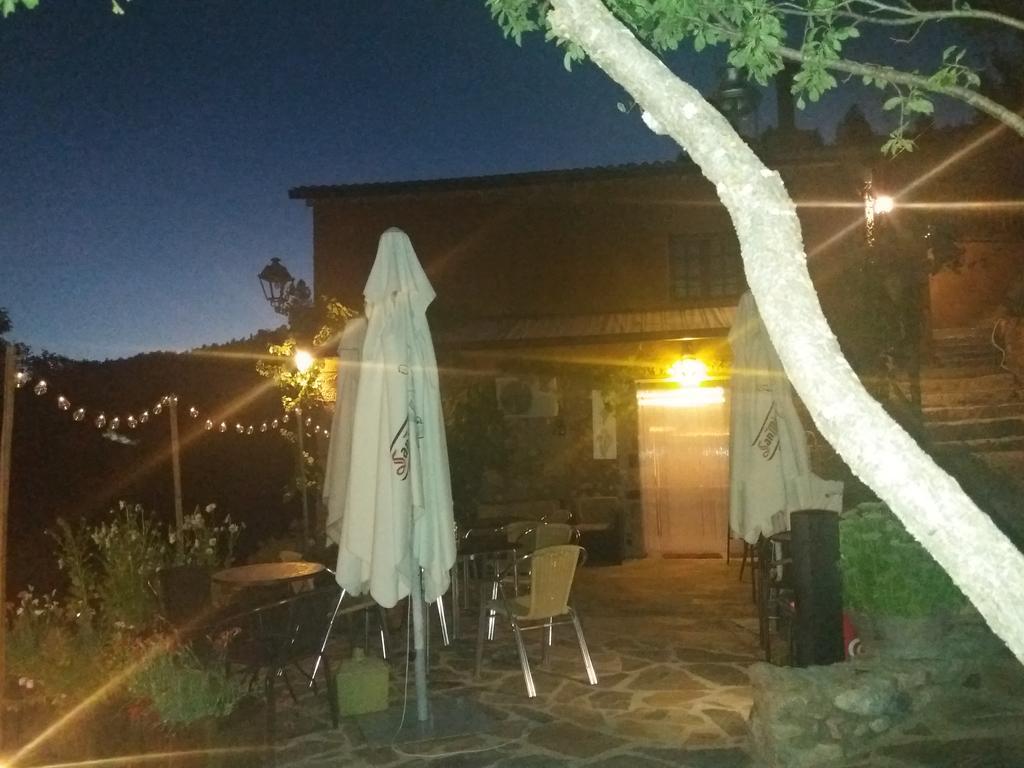 Casa Rural Moli De Fornols Hotel ภายนอก รูปภาพ
